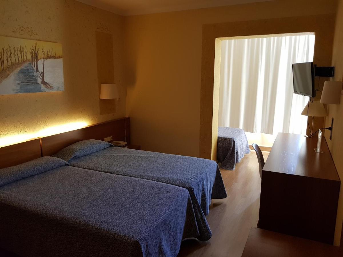 Checkin Trave Hotel Figueres  Exterior foto
