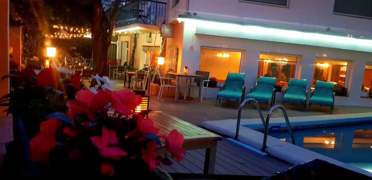 Checkin Trave Hotel Figueres  Exterior foto